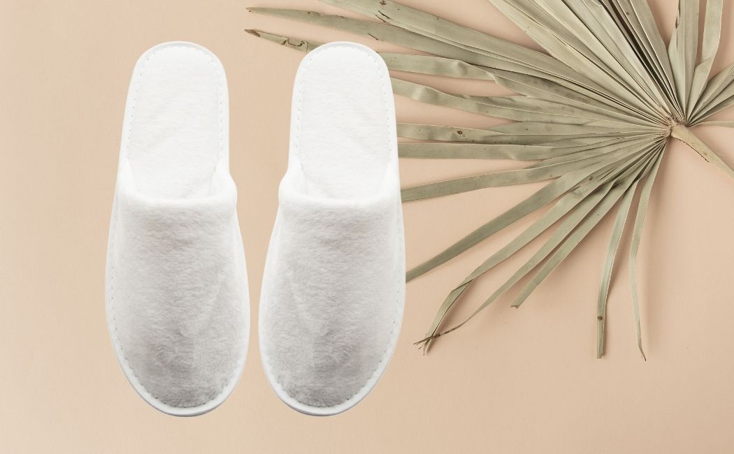 Chaussons d'hôtel écologiques 100% coton disponible de suite